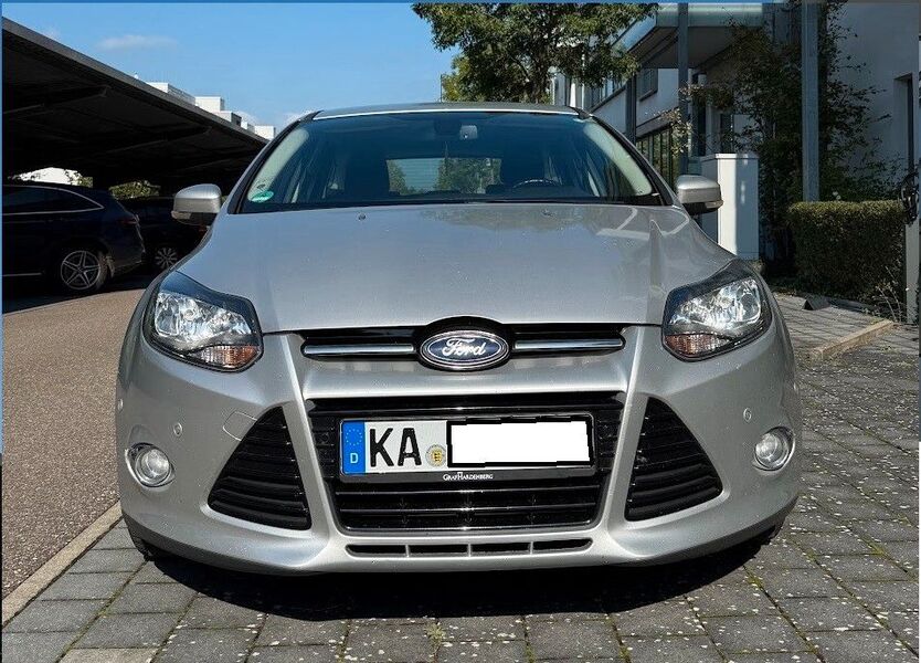 Ford Focus 174.000 km 5.250 € Karlsruhe 76133