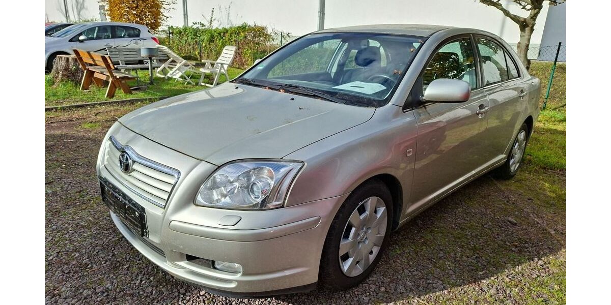 Toyota Avensis 124.877 km 5.470 &euro; Ubstadt 76698
