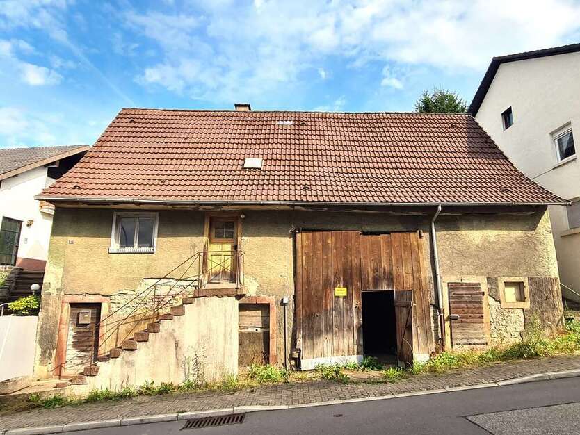 Haus zum Kaufen in Walzbachtal 90.000 € 80.37 m²