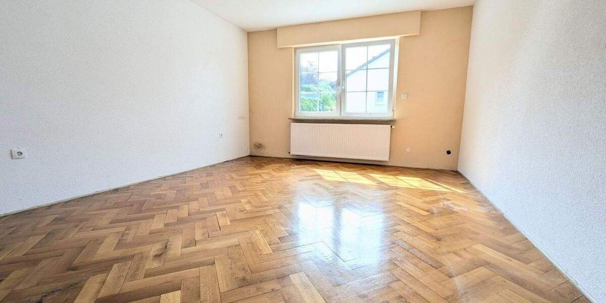 Einfamilienhaus Niefern-Öschelbronn Niefern - 7 Zimmer, 190 m&sup2;, 590.000&euro; | Angebot:25738400