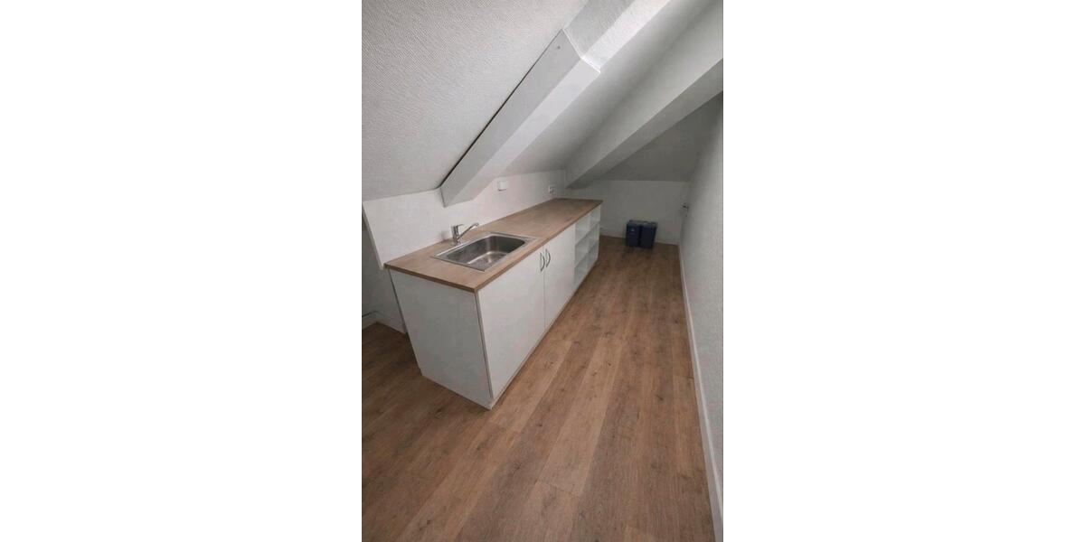 Bad Bergzabern neu renovierte 2 Zi WG. 3 zimmer