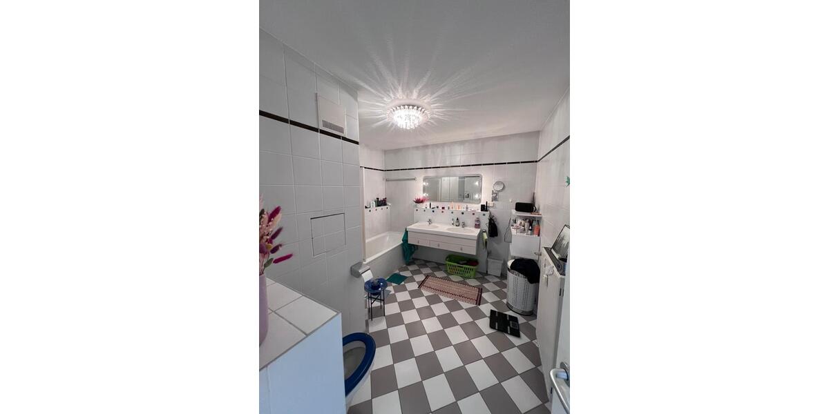 Großzügige 2-ZI Wohnung in Frankfurt Fechenheim zimmer