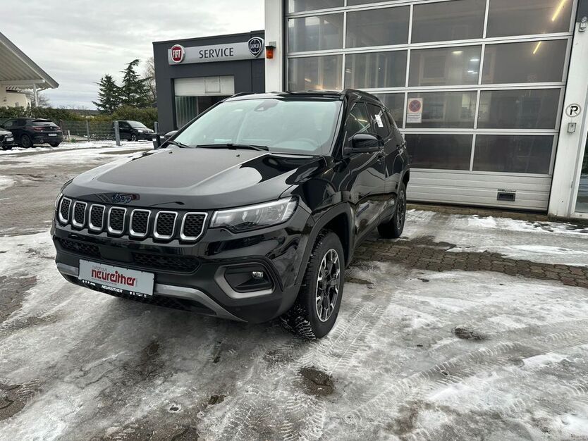 Jeep Compass 17.500 km 37.690 € Karlsruhe 76185