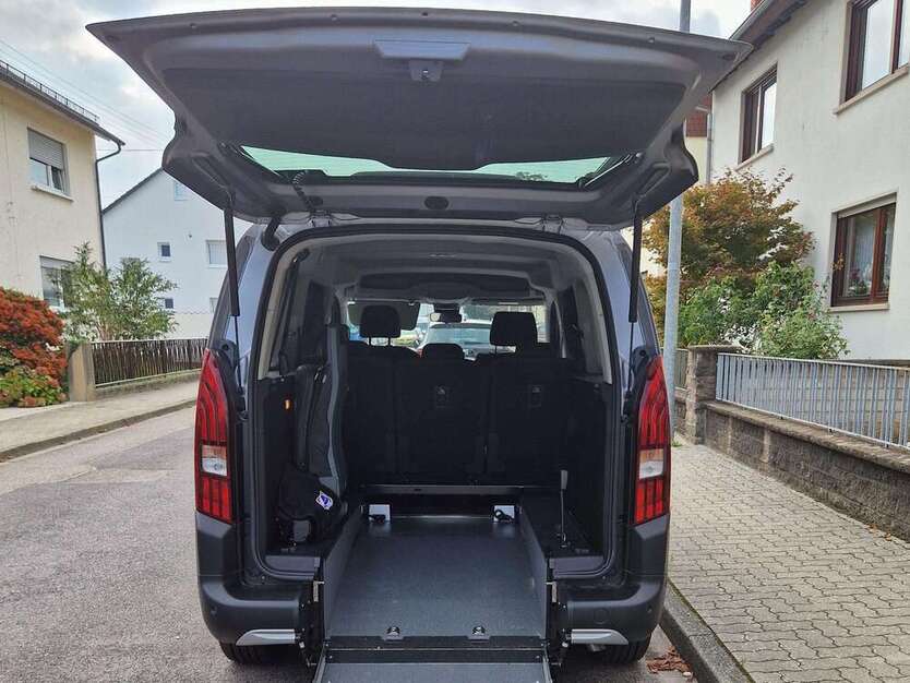 Peugeot Rifter 3.600 km 44.000 € Karlsruhe 76149