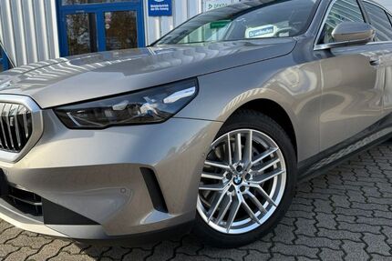 BMW i5 12.700 km 51.900 &euro; Rheinzabern 76764