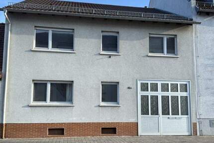 Haus Graben-Neudorf Neudorf - 7 Zimmer, 224 m&sup2;, 490.000&euro; | Angebot:25736356