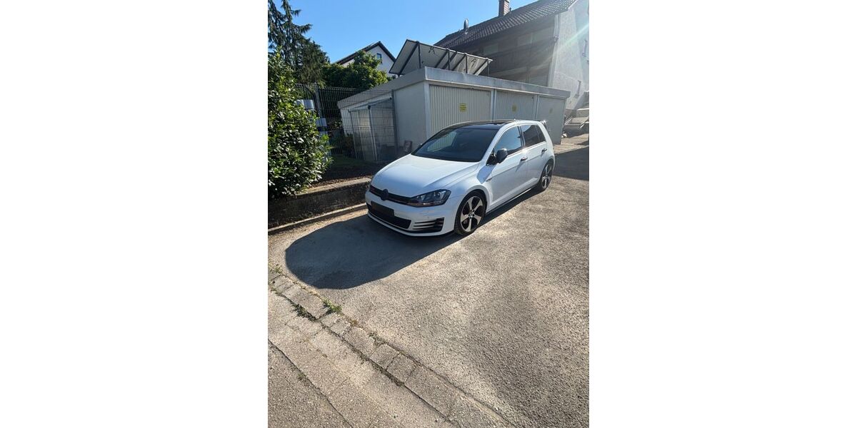 VW Golf 149.000 km 14.999 &euro; Oberderdingen 75038