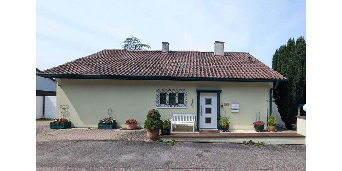 Einfamilienhaus Niefern-Öschelbronn Niefern - 7 Zimmer, 190 m&sup2;, 590.000&euro; | Angebot:25738400