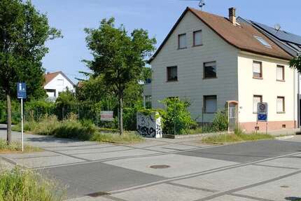 Haus zum Kaufen in Karlsruhe Neureut 849.000 € 180 m² 7 zimmer