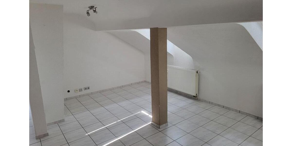 Dachgeschoßwohnung Wörth am Rhein - 2 Zimmer, 50 m&sup2;, 149.000&euro; | Angebot:26965653
