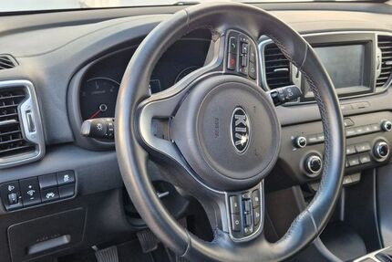 Kia Sportage 48.500 km 15.300 &euro; Karlsruhe 76227