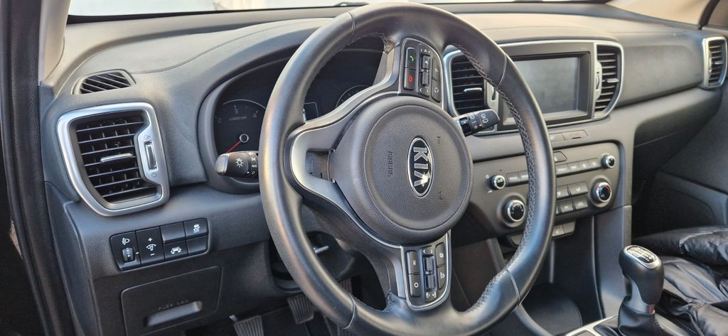 Kia Sportage 48.500 km 15.300 &euro; Karlsruhe 76227