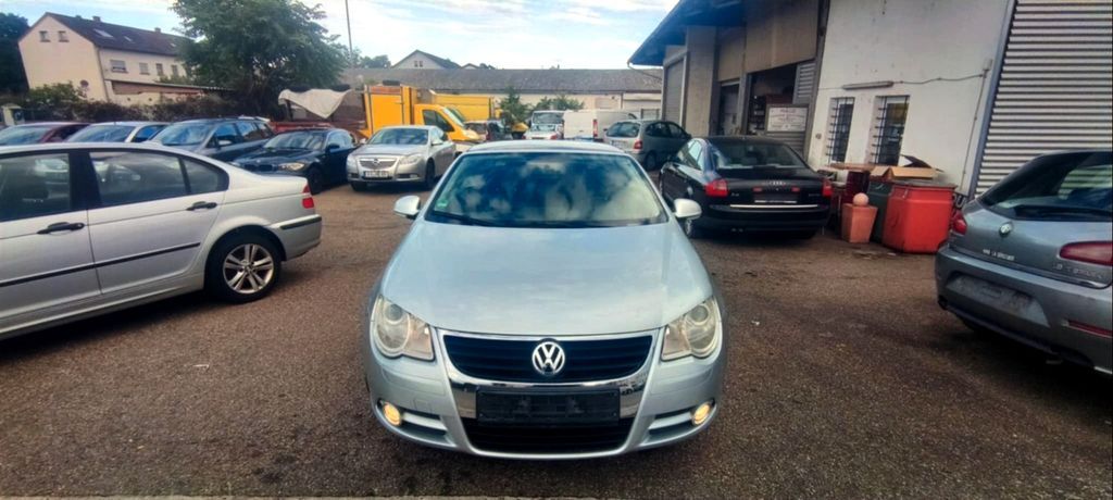 VW Eos 151.700 km 3.699 € Karlsruhe 76185