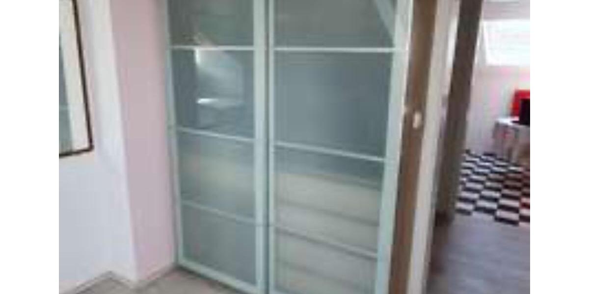 Helle 3-Zimmer DG-Wohnung 3 zimmer