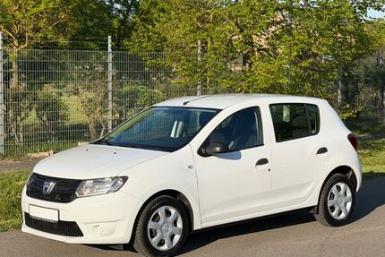 Dacia Sandero 205.000 km 2.999 &euro; Kandel 76870