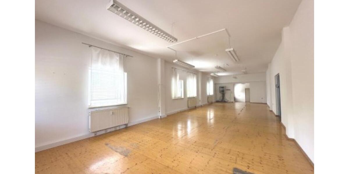 Lager- und Büroflächen zu vermieten, oder teilvermieten zimmer