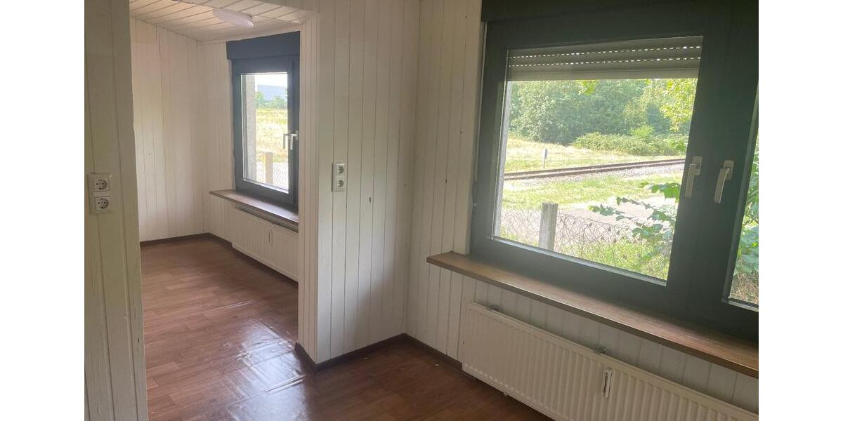 5-Zimmer-Eigentumswohnung in einem 3-Familien-Haus in KA-Neureut 5 zimmer