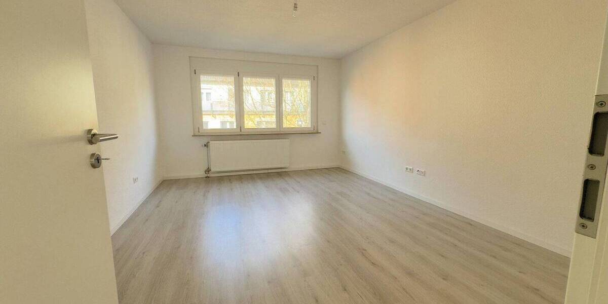 Etagenwohnung Pforzheim Nordstadt - 5 Zimmer, 126 m&sup2;, 1.320&euro; | Angebot:26228704