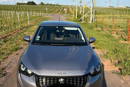 Peugeot 208 58.500 km 12.100 &euro; Landau 76829
