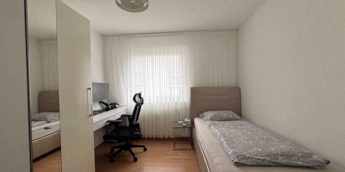 Etagenwohnung Bretten - 4 Zimmer, 90 m&sup2;, 289.000&euro; | Angebot:25777705