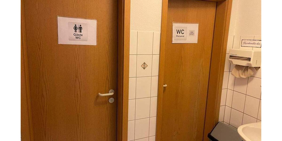 Bürofläche in zentraler Lage, 4-5 separate Büroräume + großer Empfangsbereich etc... 7 zimmer