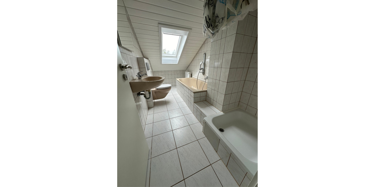 Dachgeschoßwohnung Rastatt - 2 Zimmer, 53 m&sup2;, 180.000&euro; | Angebot:25236637