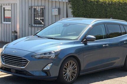 Ford Focus 167.000 km 8.990 &euro; Birkenfeld bei Pforzheim 75217