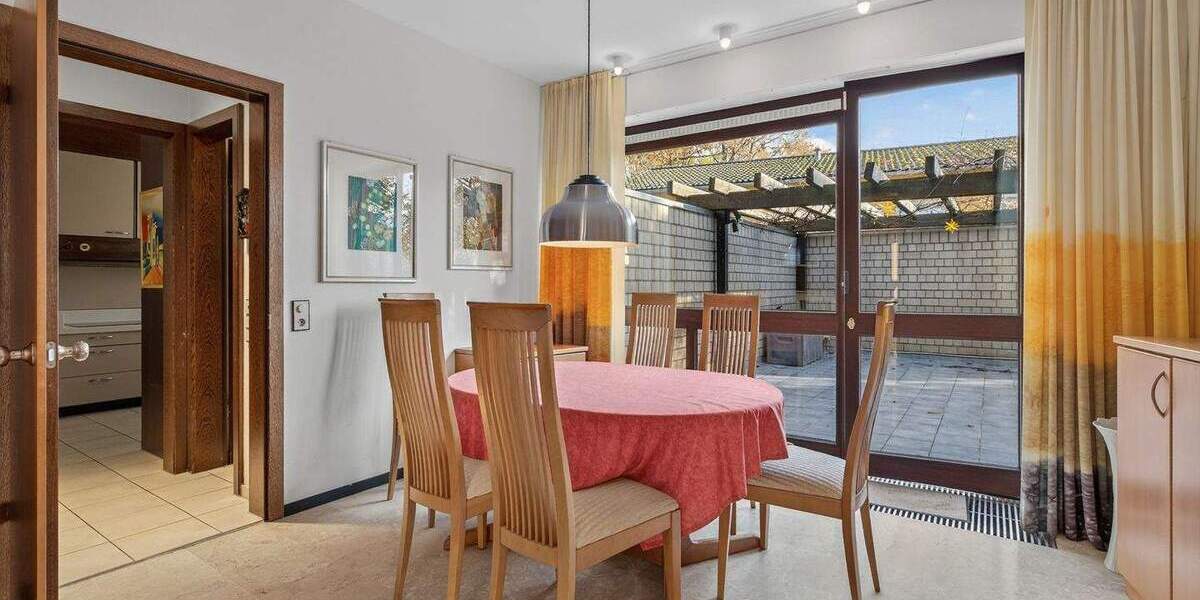 Einfamilienhaus Waldbronn / Etzenrot Etzenrot - 9 Zimmer, 252 m&sup2;, 895.000&euro; | Angebot:25681034