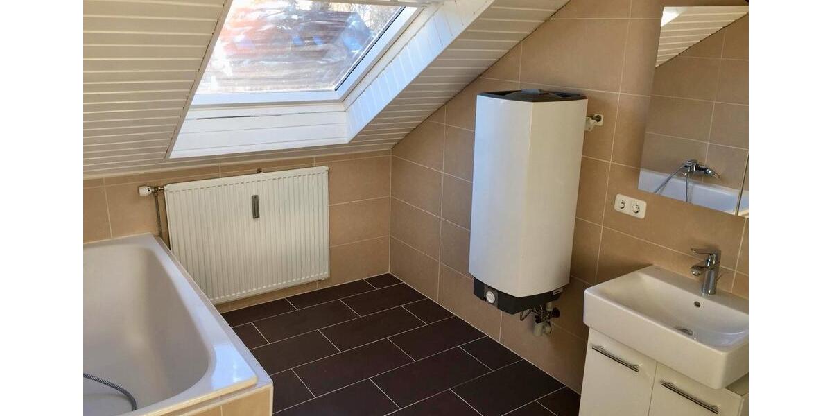 Dachgeschoßwohnung Baden-Baden Balg - 2.5 Zimmer, 83 m&sup2;, 260.000&euro; | Angebot:26941734