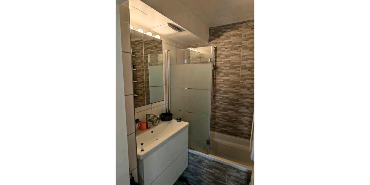 Etagenwohnung Stutensee - 3 Zimmer, 77 m&sup2;, 250.000&euro; | Angebot:27113696