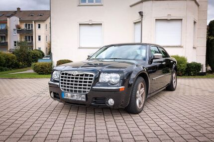Chrysler 300C 194.000 km 7.500 € Gaggenau 76571