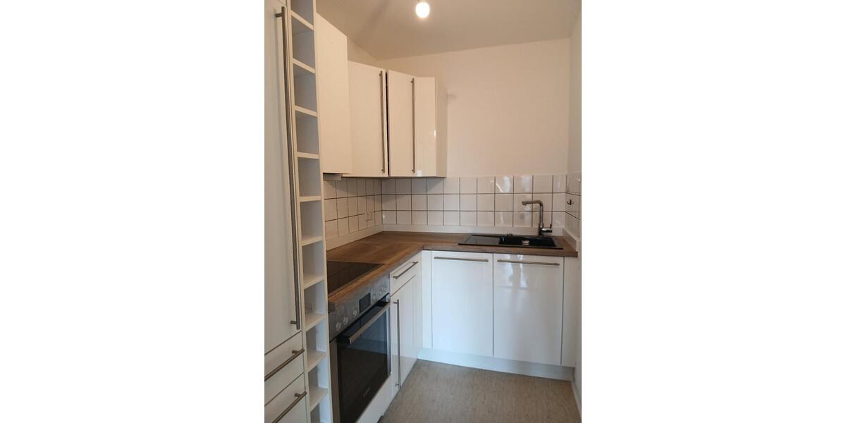 Dachgeschoßwohnung Pforzheim Weststadt - 2 Zimmer, 48 m&sup2;, 750&euro; | Angebot:25105271