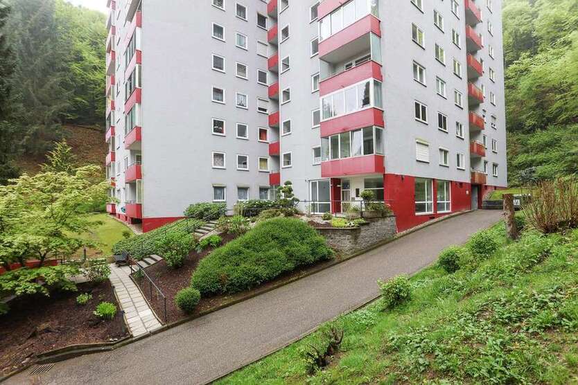 Wohnung zum Kaufen in Bad Herrenalb 219.000 € 91.31 m²