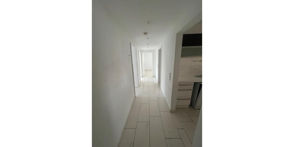 Etagenwohnung Pforzheim Nordstadt - 3 Zimmer, 75 m&sup2;, 1.150&euro; | Angebot:25238736