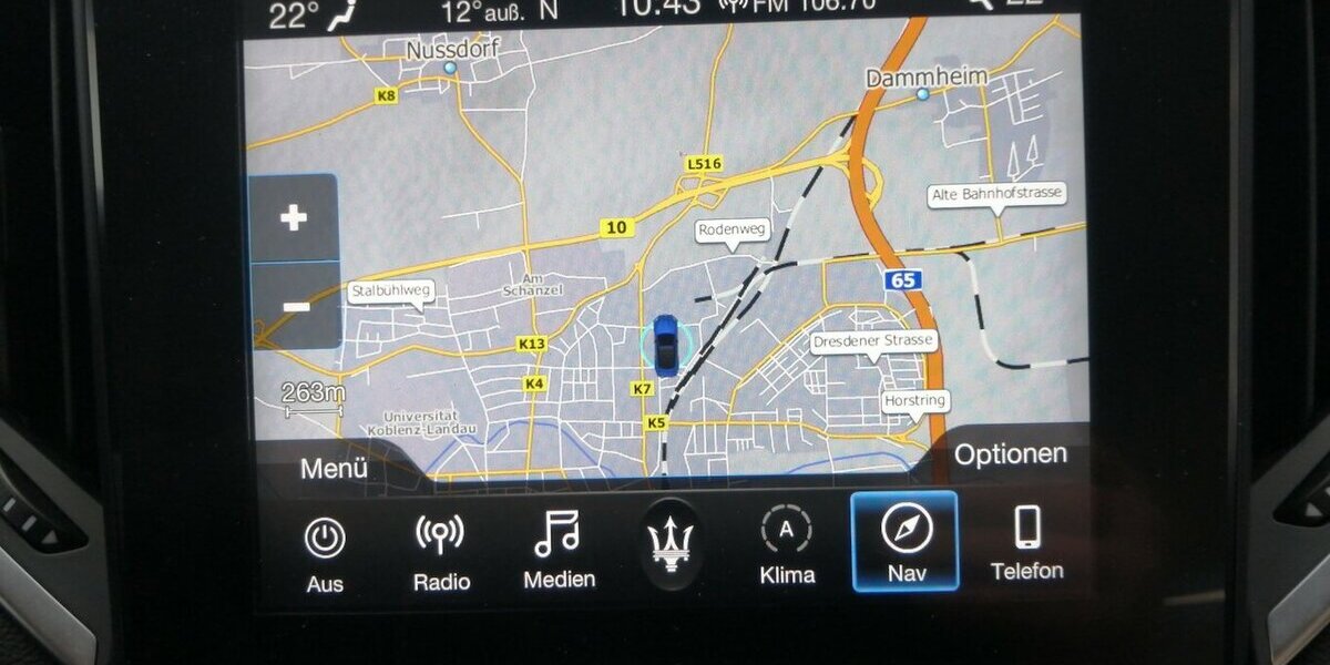 Maserati Ghibli 3.0 D Leder Klimaautomatik Leder BI-XENON 39.000 km 39.899 &euro; Landau 76829