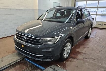 VW Tiguan 121.776 km 21.400 &euro; Bretten 75015