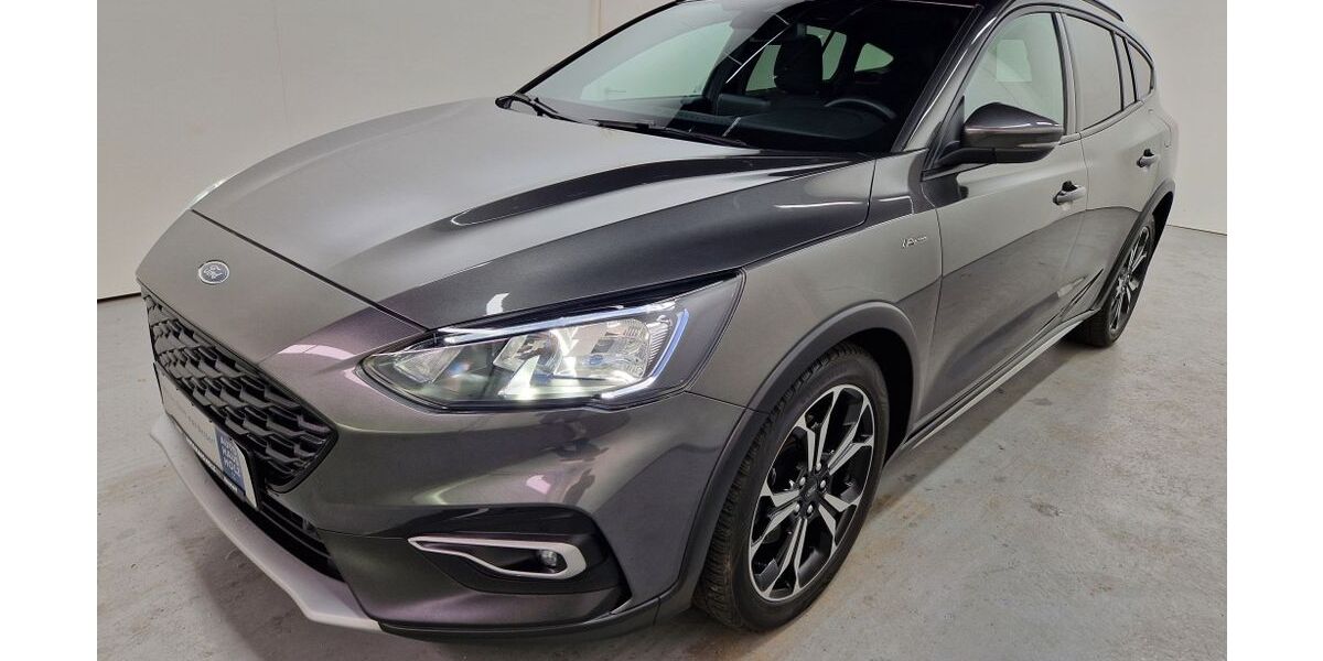 Ford Focus 54.500 km 18.650 &euro; Landau 76829