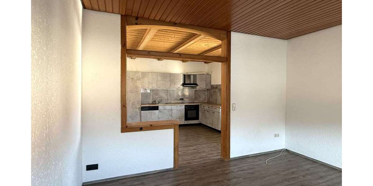 Etagenwohnung Wörth - 2 Zimmer, 61 m&sup2;, 650&euro; | Angebot:25615180