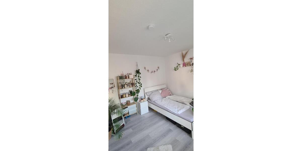 Schöne 1,5-Zimmer-Wohnung mit Balkon + STP in toller Stadtlage von Karlsruhe 1 zimmer