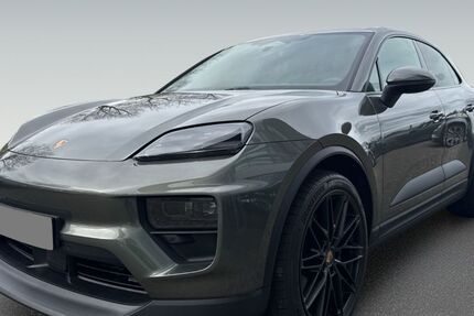 Porsche Macan 9.900 km 89.880 &euro; Pforzheim 75177