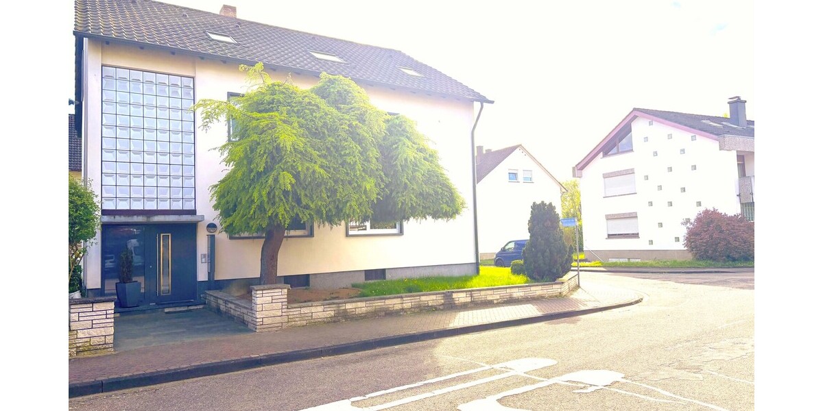 Rohdiamant: 4-Zimmerwohnung mit Balkon - Etagenwohnung Durmersheim | Angebot:26748766