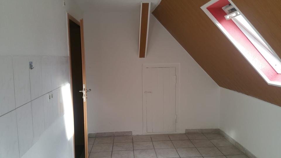 Etagenwohnung Remchingen - 3 Zimmer, 140 m&sup2;, 1.300&euro; | Angebot:24755107