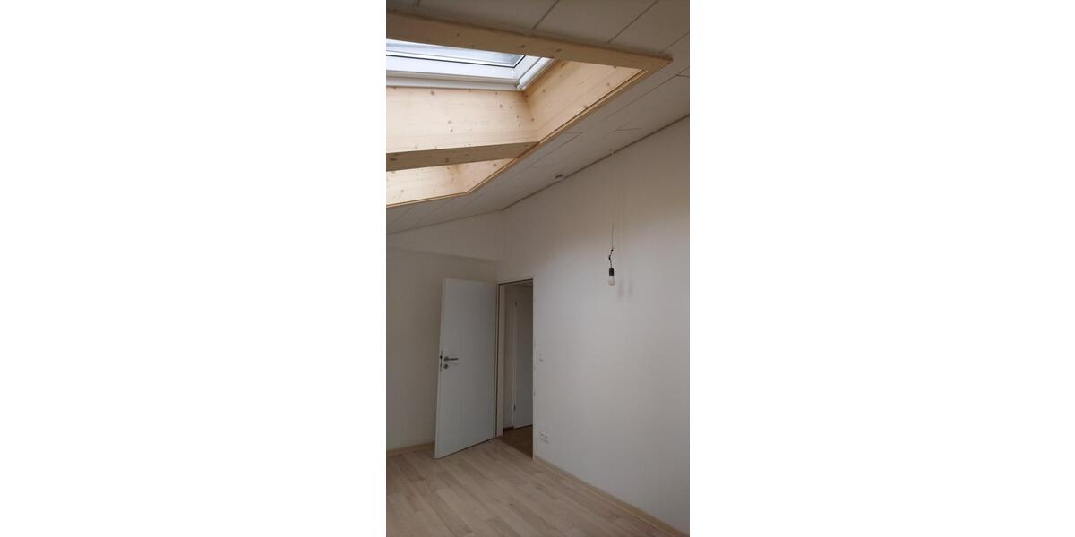Dachgeschoßwohnung Pforzheim Weststadt - 2 Zimmer, 48 m&sup2;, 750&euro; | Angebot:25105271