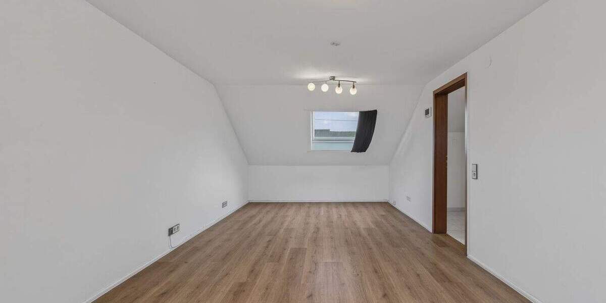 Doppelhaushälfte Karlsruhe Neureut - 6 Zimmer, 147 m&sup2;, 599.000&euro; | Angebot:24529347