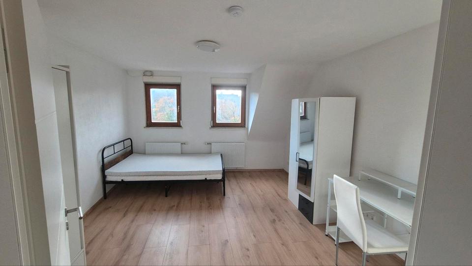 Reihenhaus Pforzheim - 6 Zimmer, 150 m&sup2;, 390.000&euro; | Angebot:25800893