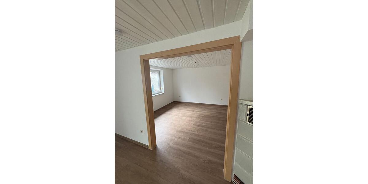 Einfamilienhaus Ispringen - 5 Zimmer, 120 m&sup2;, 1.350&euro; | Angebot:25750219