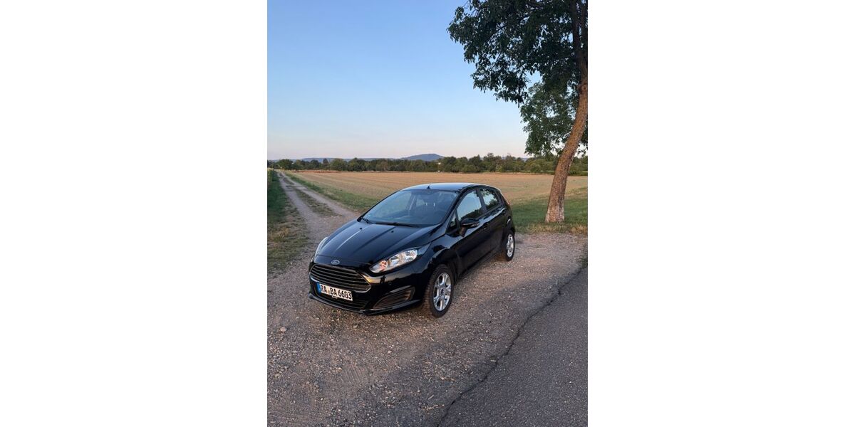 Ford Fiesta 140.405 km 4.900 &euro; Kuppenheim 76456
