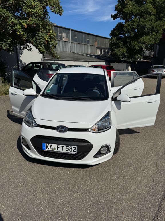i10