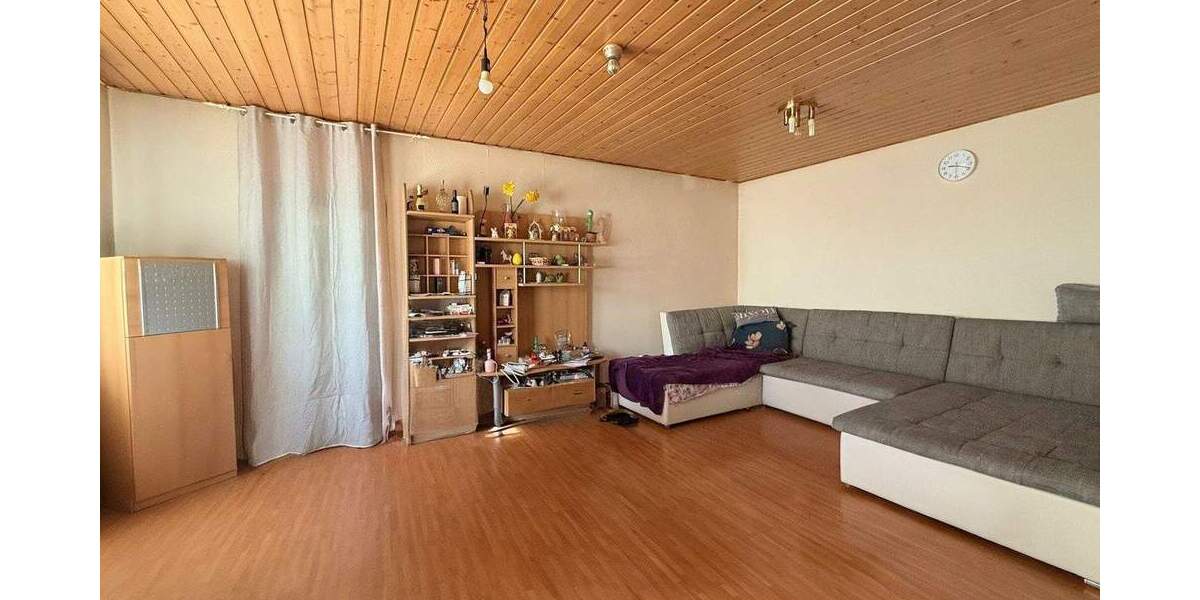 Wohnen mit Charakter - 3,5-Zimmer-Wohnung in der Altstadt von Bretten 3 zimmer