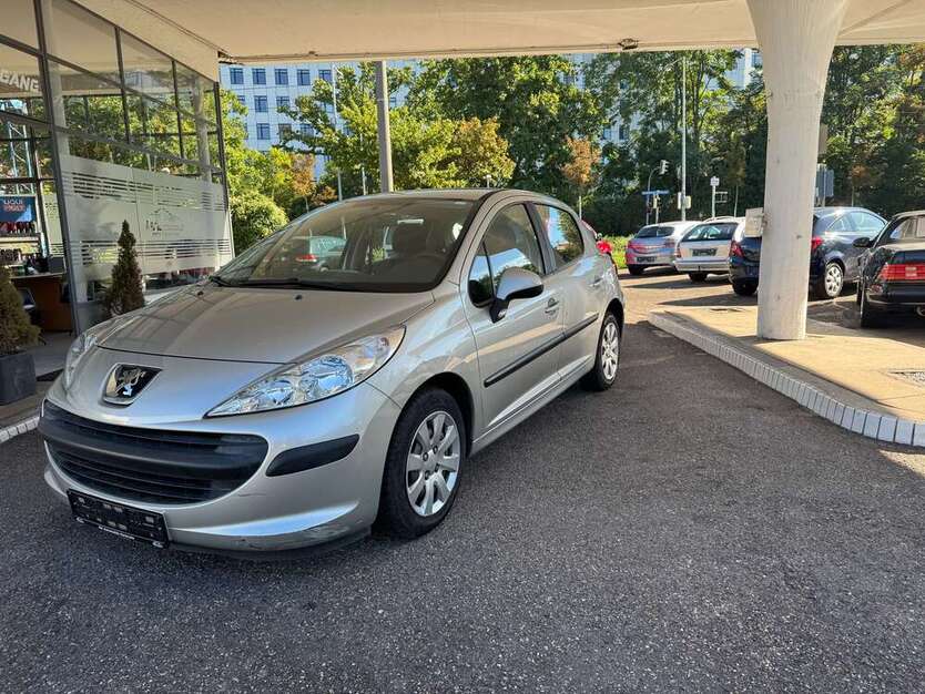 Peugeot 207 79.000 km 3.600 € Karlsruhe 76187